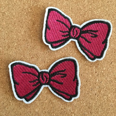 【2枚set】リボン（濃いピンク） アイロンワッペン ミニワッペン  刺繍ワッペン