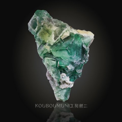 フローライト/カルサイト(Fluorite with Calcite) S00098
