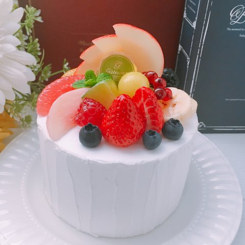 12種のフルーツが美しい　ホールケーキ　実物大　10㎝　メモスタンド　オブジェ☆フェイクスイーツ☆誕生日☆クレイケーキ☆バースデーケーキ☆フルーツケーキ