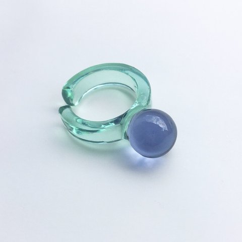 KINOMI( blueberry/ブルーベリー) mini earcuff//イヤーカフ　レジン
