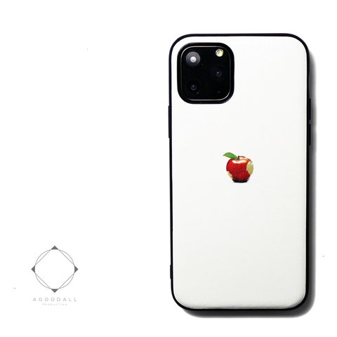 【iPhone15/15pro/14/14pro/13/13pro/13mini/12/12pro/11~】レザーiPhoneケースカバー（オフホワイト）赤リンゴ　シンプル　アイフォンケース　耐衝撃
