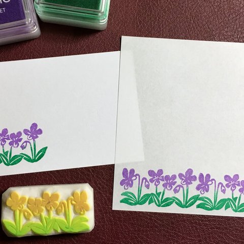 スミレの花の消しゴムはんこ（持ち手つき）