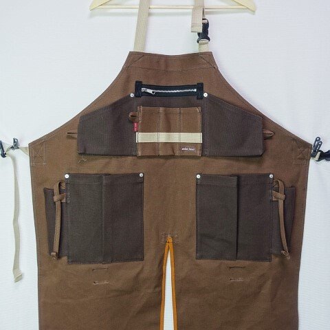 (ライトブラウン×濃茶)帆布エプロン2型・首掛けタイプ　Ｍ・Ｌサイズ 