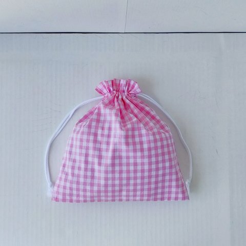 ギンガムチェックの巾着袋【ピンク】
