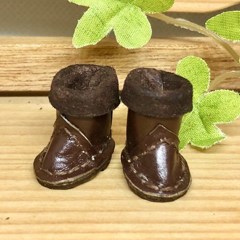 森き　折り曲げ長靴　　miniature boots.