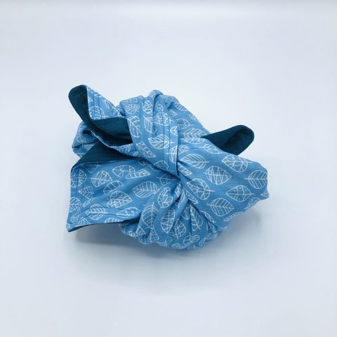 FUROSHIKI風呂敷  葉っぱの世界　ブルー　50㎝×50㎝　4重ガーゼ　リバーシブル