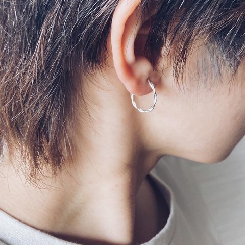 nejineji earring/pierce 【silver925】/シンプル　華奢　ねじねじ　ネジネジ　シルバー　シルバー925　シルバーイヤリング　シルバーピアス