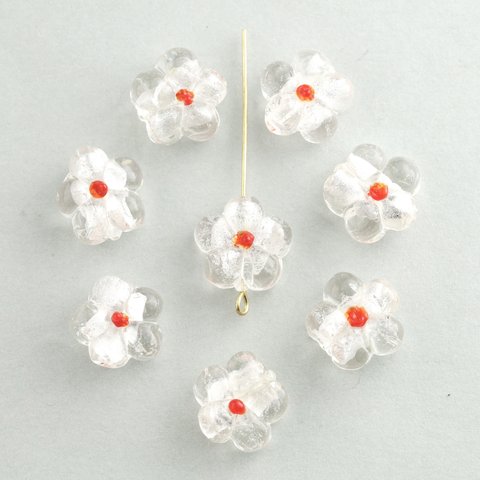 【4つ】ガラスビーズ　フラワー　花　ランプワーク　白　ホワイト