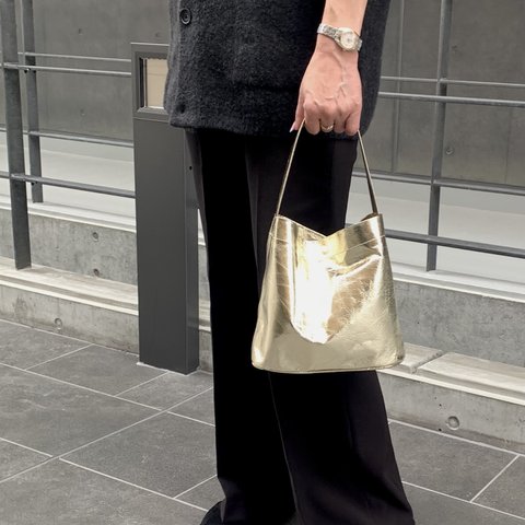 「長財布が横に入る‼︎本革ミニマルバッグ」 ゴールド ワンハンドルバッグ レザーバッグ