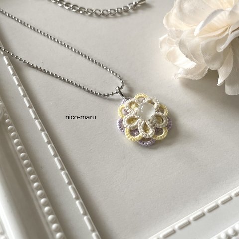 ❇︎ 小さな優しい彩りネックレス ❇︎ 《 Daisy 》タティングレース & キャッツアイ ◇pale yellow & lavender ◇ロジウム