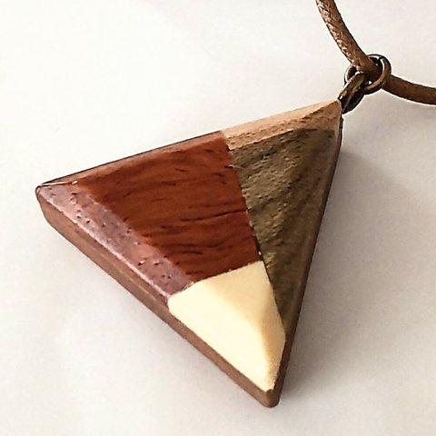 【送料無料】Wooden necklace SANKAKU-1
