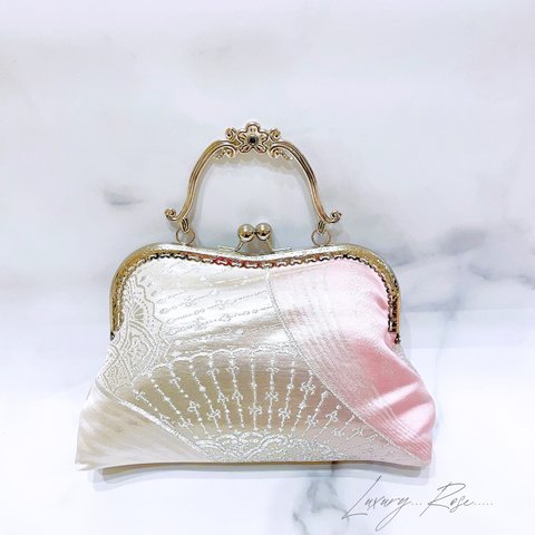 限定1点物♡本真珠加工！格の高い煌めき濃密刺繍のスノーホワイトピンクの高級フォーマルバッグ　パーティーバッグ