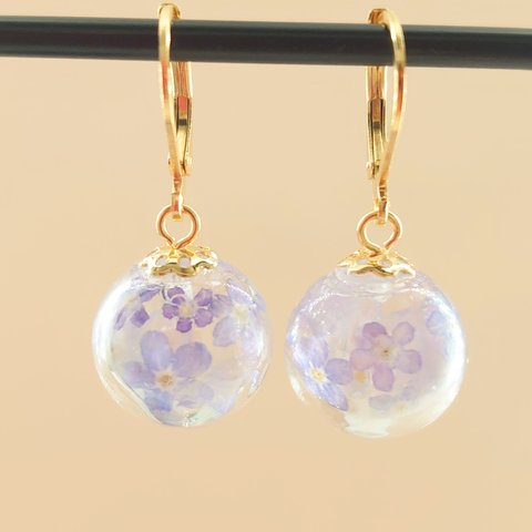 【花珠レジン】花手毬勿忘草B No1　ピアス・イヤリング　アレルギー対応