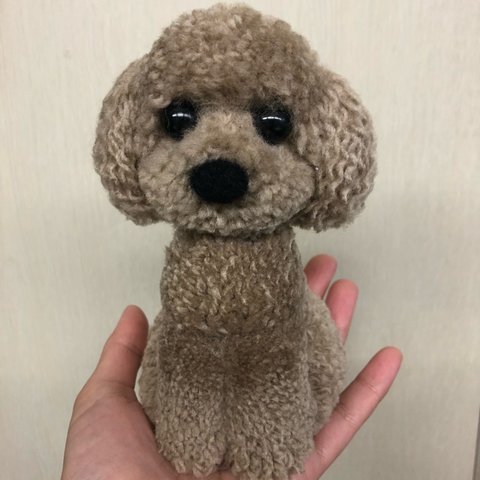 動物ぽんぽん トイプードル  くすんだベージュ（サンドベージュ）