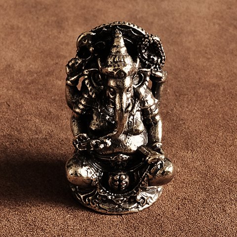 真鍮 オーナメント（ガネーシャ）ヒンドゥー教 神様 ブラス 象 仏像 お守り オブジェ 置物 彫刻 インテリア インド アジアン エスニック