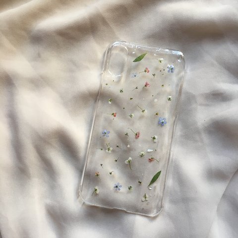 【オーダーメイド】"まるでお花畑のようなiPhoneケース💐"