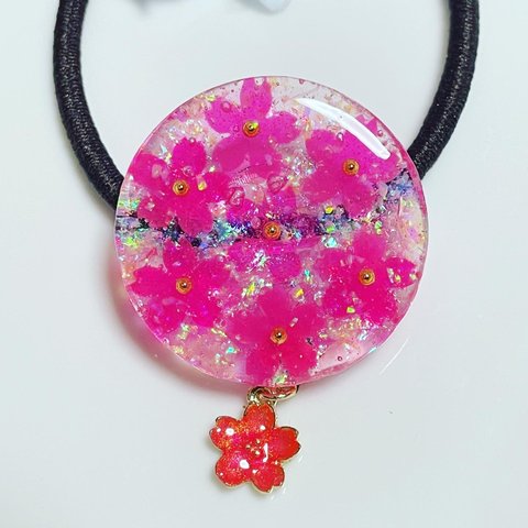 桜の綺麗なヘアゴム  (京都オパール入り)
