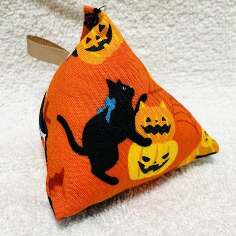  【発送まで2日ほど】ハロウィンおもちゃのテトラ　またたび入り　オレンジ