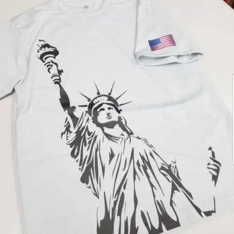 【 オリジナルTシャツ】自由の女神