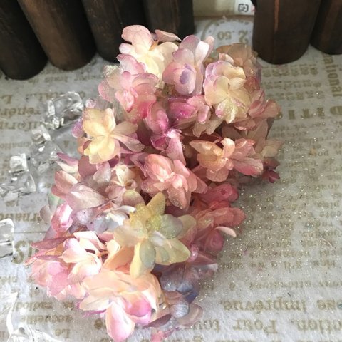 カシワバアレンジ加工❣️MIXカラー①オーロラバージョンアジサイ小分け❣️ハーバリウム花材プリザーブドフラワー