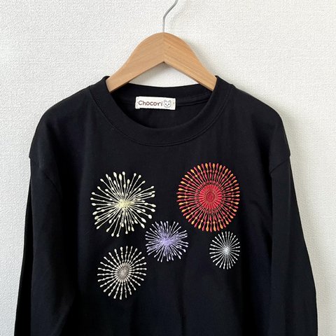 【半袖に変更可】刺繍Ｔシャツ　花火