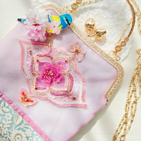 floraison フロレゾン　『開花』🌸 桜の刺繍クラシカルバッグ　