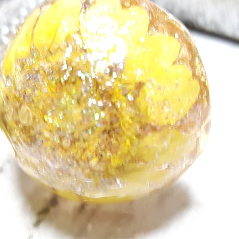 乙女可愛いレジン押し花金箔マーガレット　黄色　リング