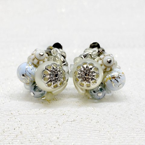 [Clip-on Earrings] Light blue karakusa  earrings #49