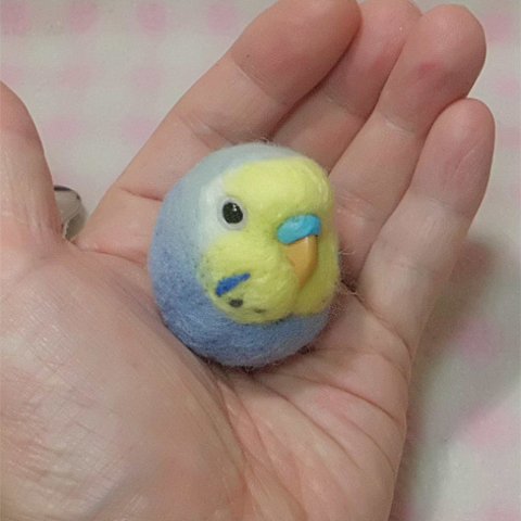 セキセイインコ レインボー　ライラック ☆マグネット/ブローチ どちらか選択     羊毛の小鳥     受注作成　オーダー可能　　工房小鳥屋さん