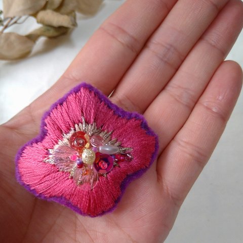 …刺繍パッチンピン✾…ピンク薄ピンク　七五三にも！