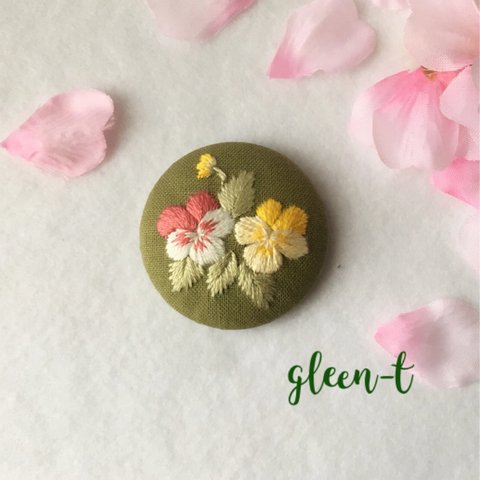 パンジー🌸刺繍ブローチ(ヘアゴム可) 