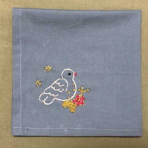 木綿の刺繍ハンカチ☆花と小鳥