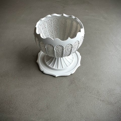 メッシュ植木鉢（稜花）　matt white