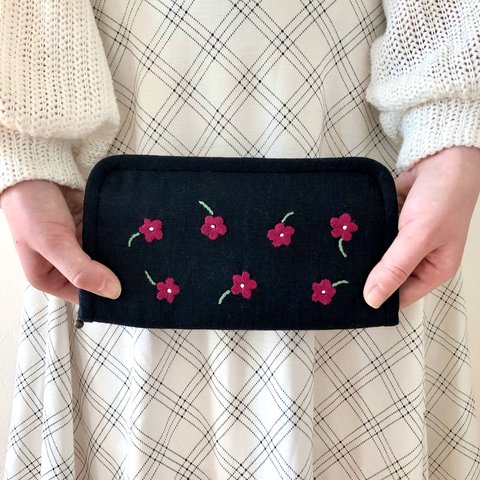 レトロなお花の手刺繍財布