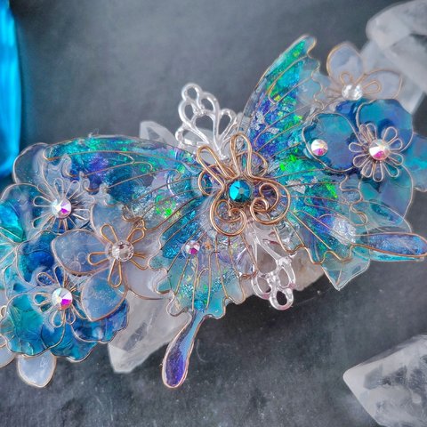 （B）海底とマリンオパールの蝶バレッタ（hair ornaments of butterfly and flower〜eye of marine god〜）