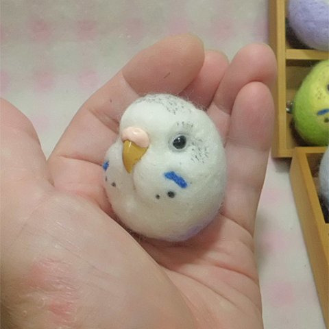 パステルバイオレットハルクイン セキセイインコ ☆選マグネット/ブローチ どちらか選択 鼻の色変更可能 　受注作成　うちのこオーダー可能　羊毛フェルト　羊毛インコ　　工房小鳥屋さん