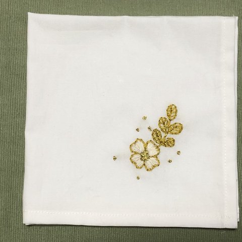 木綿の刺繍ハンカチ☆一輪の花