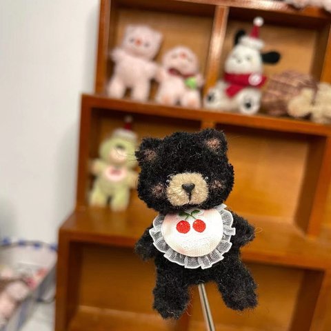 ネコネコ店長 かわいい くま　ハンドメイドぬいぐるみ