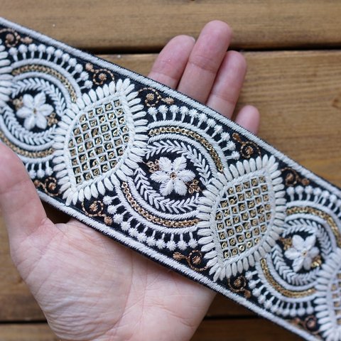 50cmカット済【インド刺繍リボン】シルク　刺繍　リボン　りぼん   【ブラック】