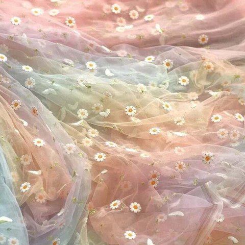 虹 レインボー デイジー 花刺繍 チュールレース 生地 布 ドレス カーテン に 結婚式 春 スカート メルヘン レトロ