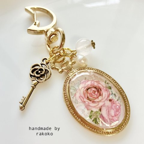 Rose  Garden  Pocket watch  /  天然石 オルゴナイト⭐︎懐中時計キーホルダー（ゴールド）