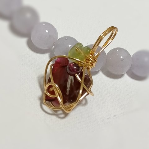 Ｃ　りんご🍎純正ミニアンダラクリスタルのネックレス✨