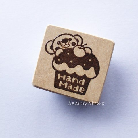 消しゴムはんこ＊くまさんカップケーキのhandmadeはんこ☆