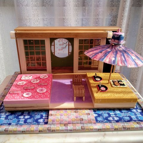 桜🌸の絵皿を見るお茶会🍵🍡😌✨【ミニチュアドールハウス現品販売】