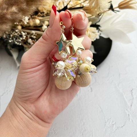 【SALE】gold star ✴︎ wood beads  pierce／earring