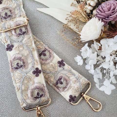 ショルダーストラップ　インド刺繍リボン　スマホストラップ　ベージュ&パープル