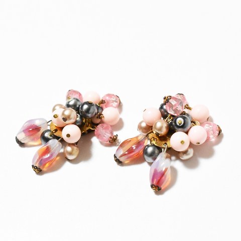 Vintage　Germany　1950’s　gray×pink beads earrings