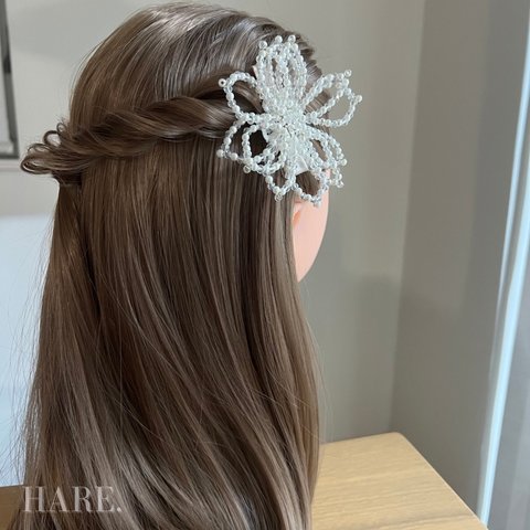 ヘッドドレス　お呼ばれ　結婚式　ブライダル　ヘアアレンジ　ヘアクリップ　ヘアピン　髪飾り　ウェディング　ウェディングヘア　ブライダルヘア　ビーズ　フラワー　パール　パールヘアピン　成人式　発表会