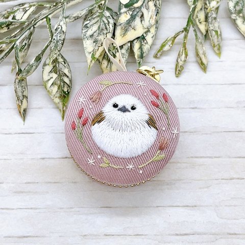 シマエナガ🐣刺繍　マカロンケース　野鳥　鳥　小鳥