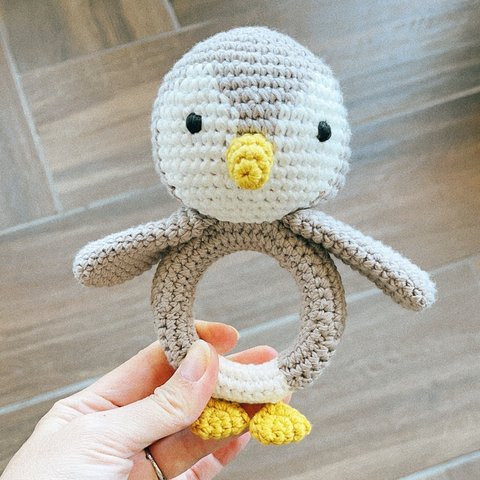 おもちゃ ペンギン ガラガラ ラトル 0歳 男の子 女の子 編みぐるみ 出産祝い あかちゃん